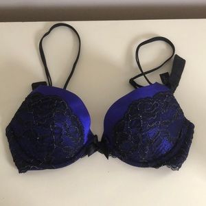 Victoria’s Secret Very Sexy Plunge Bra 36B